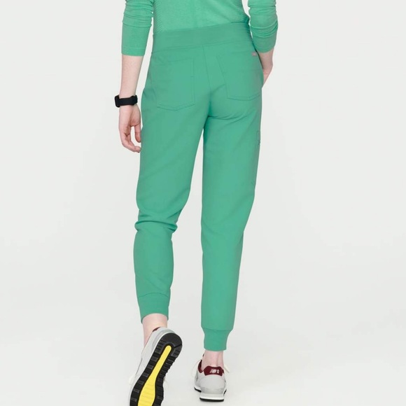 Figs Women's Scrub Set in Mint Green - Picture 4 of 6